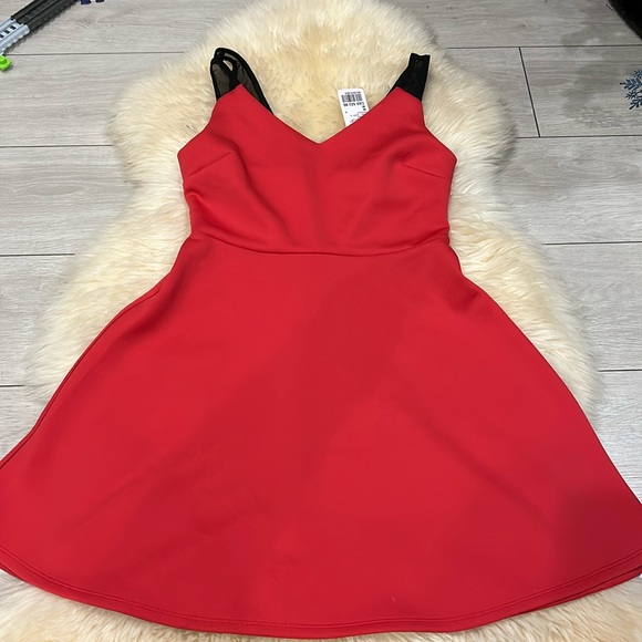 Forever 21 Scuba Dress in Coral with Back Zipper and Mesh Shoulder Straps Medium - Picture 1 of 6